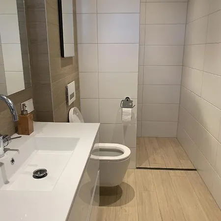 Bed & Breakfast Florapark 4*