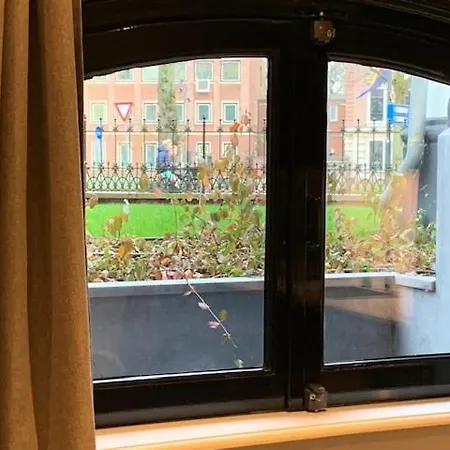 Florapark Bed & Breakfast Haarlem